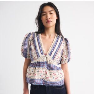 Abercrombie puff sleeve top NWOT